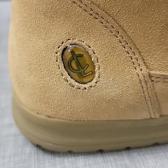 Coach Tatum Suede Wool Beige / Multicolor Striped Knit Boots Women's SZ 7.5 - Picture 5 of 12